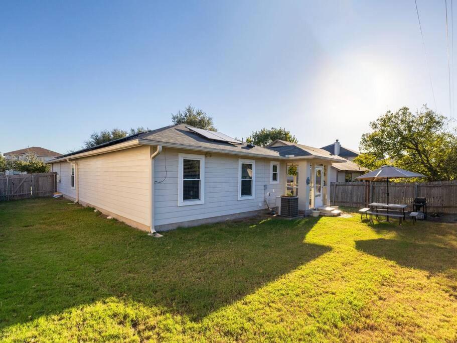 Super Cute And Cozy House! Vila Round Rock Exterior foto