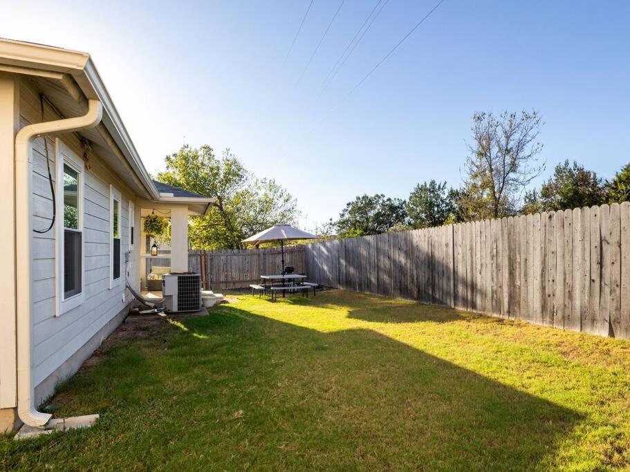 Super Cute And Cozy House! Vila Round Rock Exterior foto